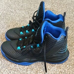 Jordan Superfly 3 Athletic Sneakers Boys Size 6Y